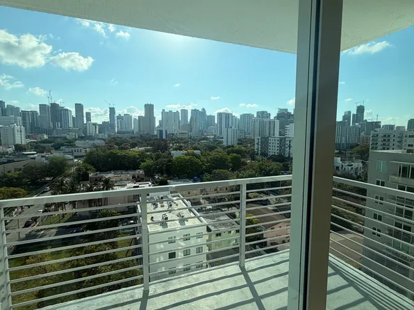 730 NW 2nd St #713, Miami, FL 33128