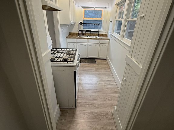 5th image of 525 Olive Ave #525