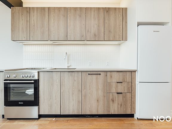 3rd image of 260 Knickerbocker Ave #7D