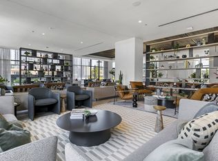 225 N Elizabeth St #5101898, Chicago, IL 60607