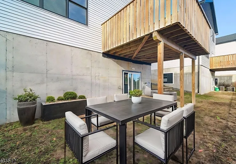 19 Mountain Ave — Photo 21
