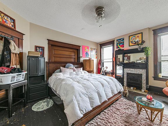 5th image of 2305 Russell Blvd #A