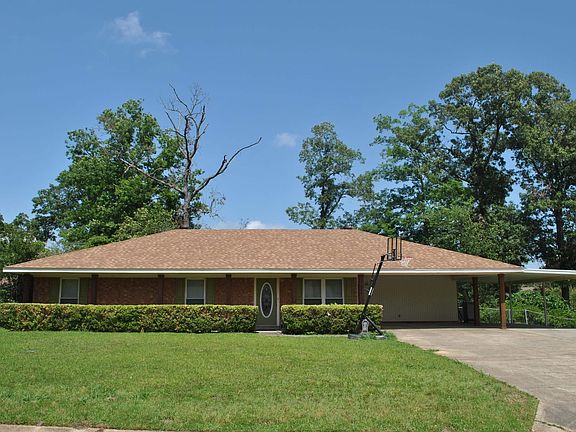 2nd image of 306 Darbonne Dr