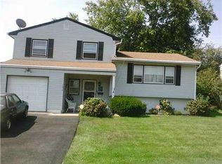 1079 Truxton Dr, Perth Amboy, NJ 08861