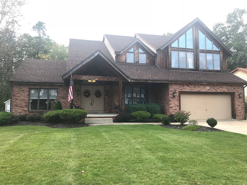 1st image of 216 Fairview Ct