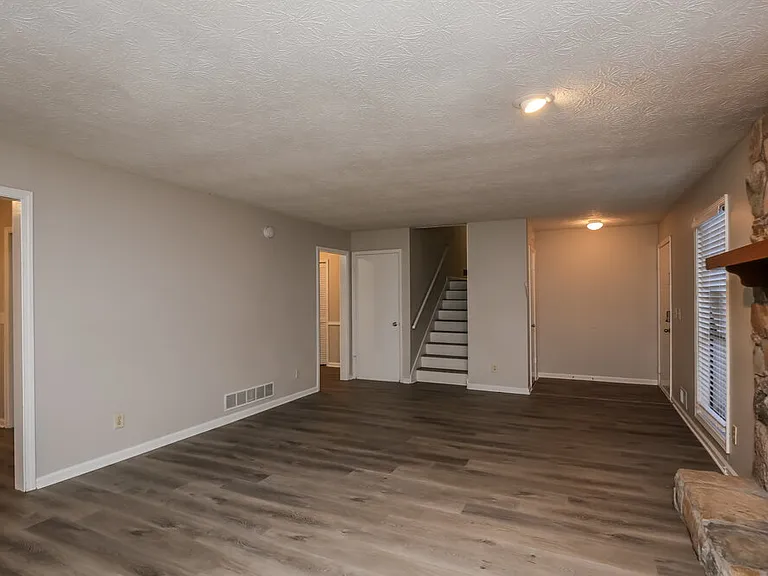 3384 Sheree Trl — Photo 7
