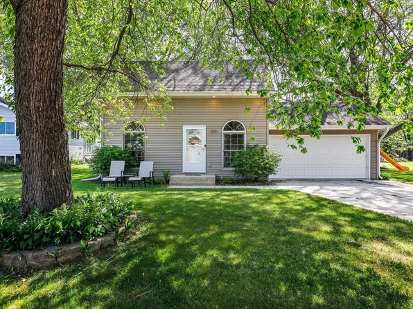 513 Crocker Street, Mazomanie, WI 53560