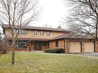 8250 Kearney Rd, Downers Grove, IL 60516