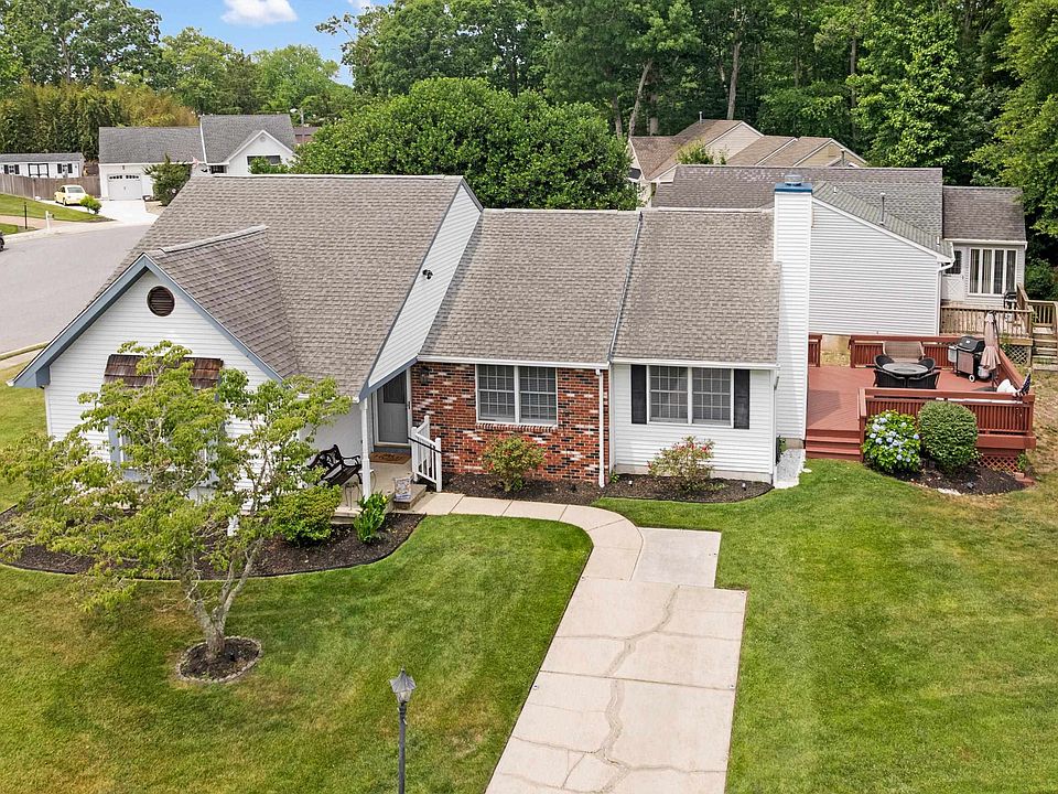 1st image of 9 Egret Dr