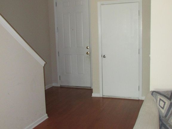 3rd image of 2344 Sunset Bluff Dr