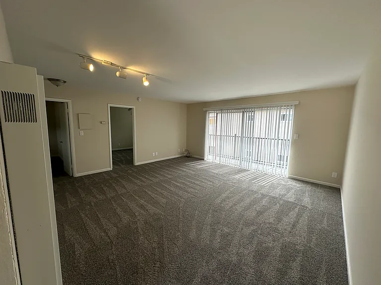460 N Winchester Blvd #10 — Photo 11