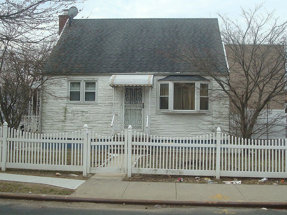 1st image of 118 Steuben St