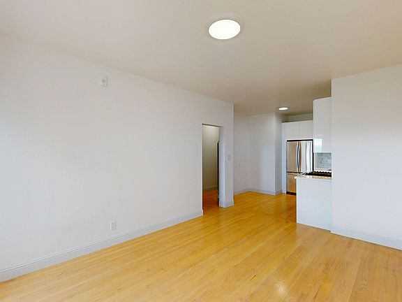 3rd image of 1575 Sacramento St APT 9