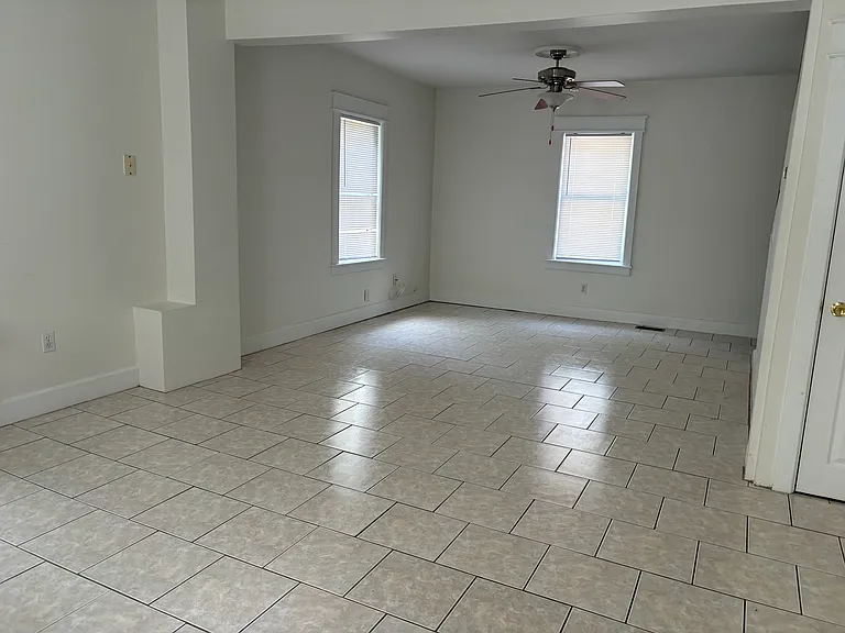 90 Wilson St — Photo 4
