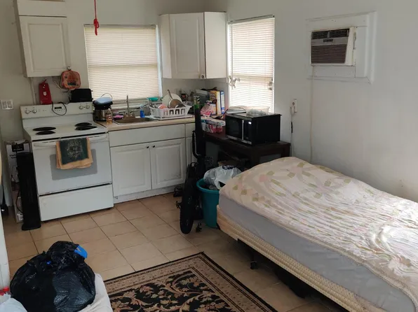 2405 S 38th Street, Fort Pierce, FL 34981