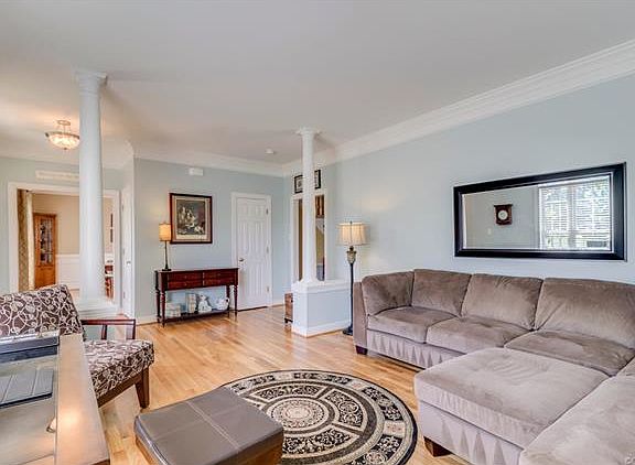 3rd image of 3312 Fontaine Ln