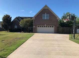 201 Scottish Dr, Murfreesboro, TN 37128