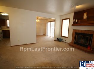 725 W 45th Ave APT 2, Anchorage, AK 99503