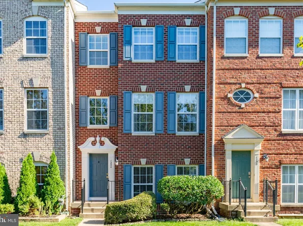 1204 Wilcox Ave, Fredericksburg, VA 22401