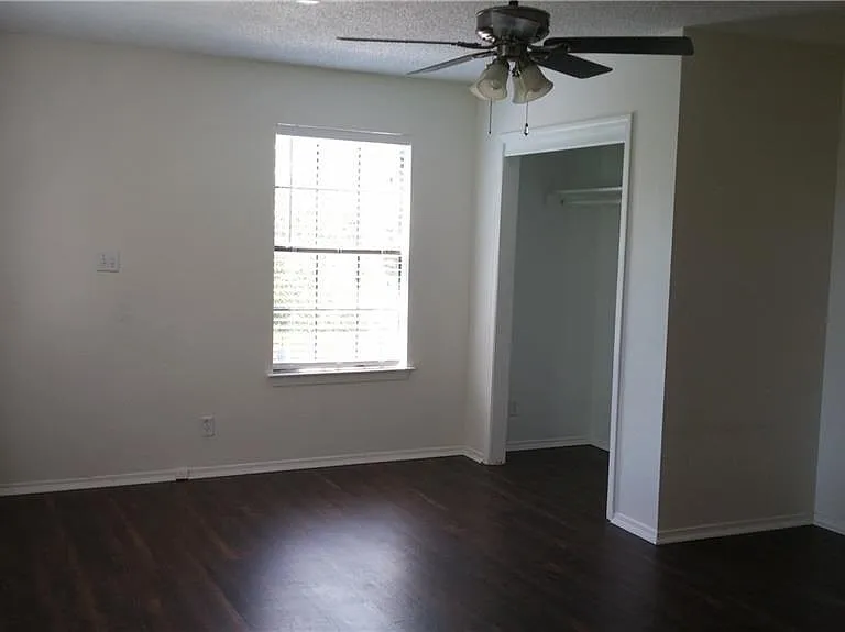 1166 Ridgeway Dr — Photo 7