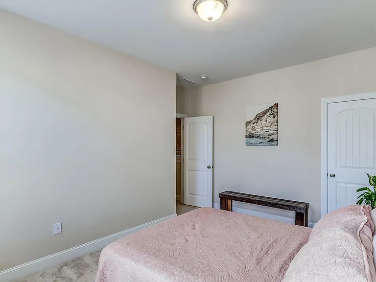 329 Acorn Hollow Pl — Photo 10