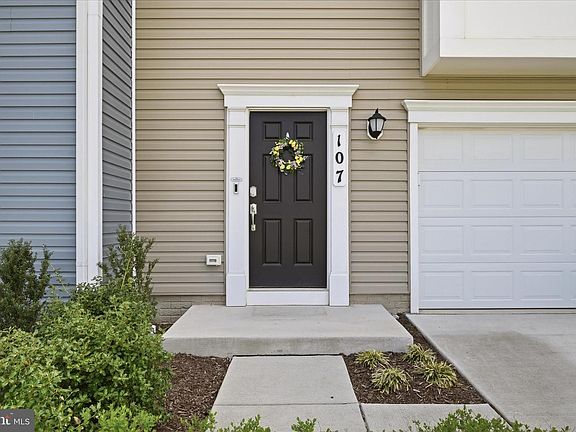 2nd image of 107 Tye Ct
