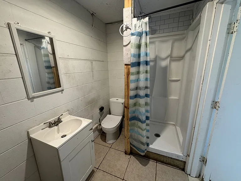148 Deacon Jones Blvd — Photo 4