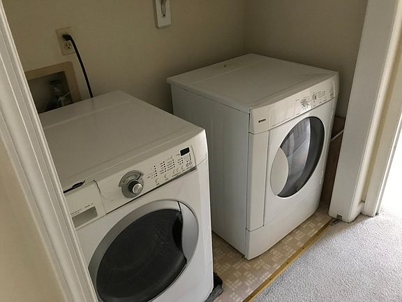 5th image of 1920 Boardman Ln