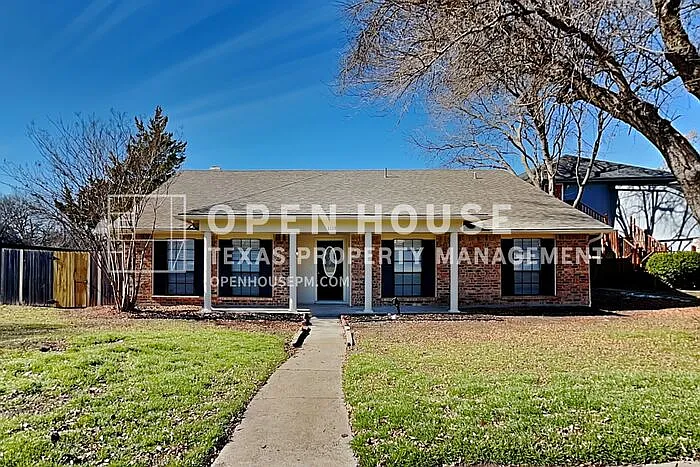 Building Photo - 1115 Matagorda Dr