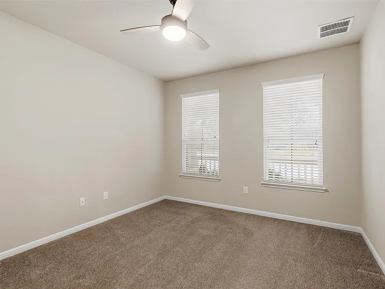 18413 Mammoth Cave Blvd — Photo 12