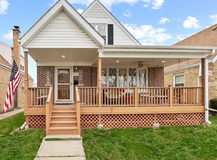 3350 N Osceola Ave, Chicago, IL 60634