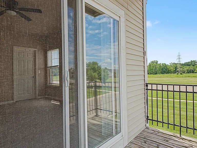 43018 Burlington Dr — Photo 24