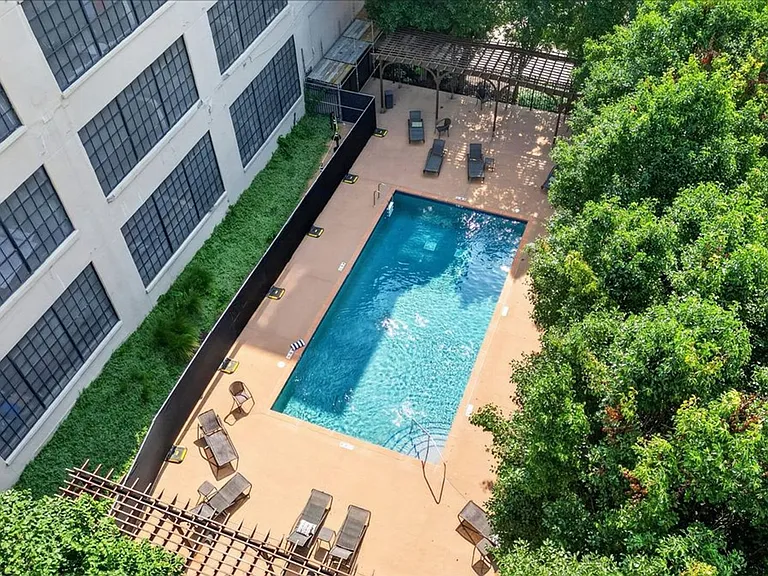 4100 Forest Park Ave #213 — Photo 37