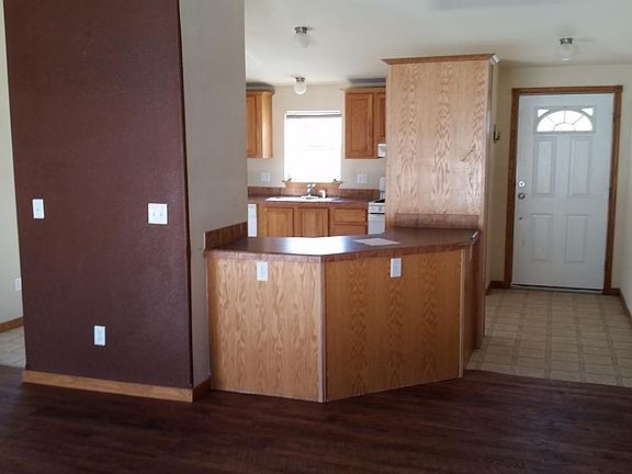 Open Concept Entrance and Kitchen