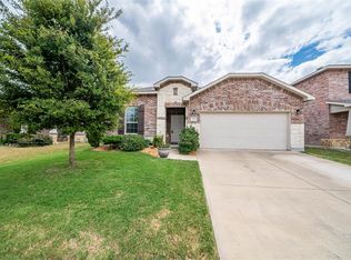 810 Underhill Dr, Arlington, TX 76002