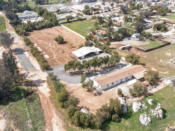 24192 Longview Ln, Menifee, CA 92585