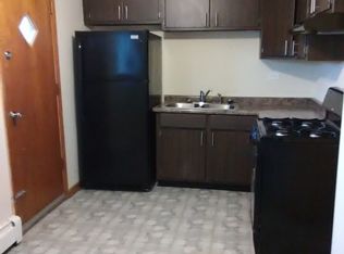 10700 S Roberts Rd APT 15, Palos Hills, IL 60465