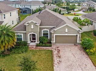 15527 Lake Burnett Shore Ct, Winter Garden, FL 34787