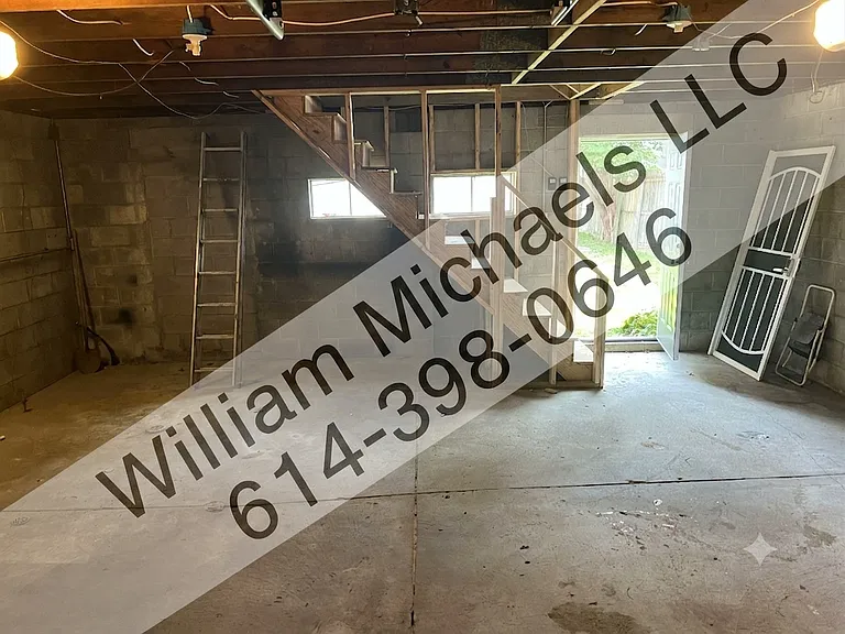 817 E Como Ave — Photo 16
