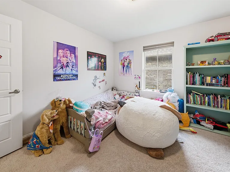 490 Terra Vista Cir — Photo 18