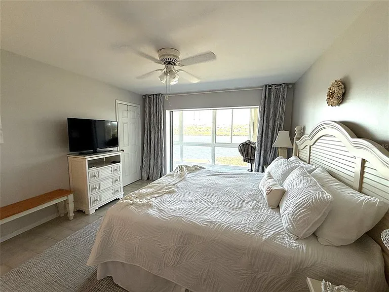3330 Gulf Of Mexico Dr #202-D — Photo 8