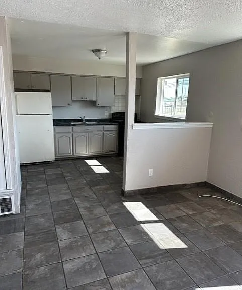 4510 Maxwell Ave #11 — Photo 1