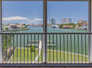 250 Park Shore Dr APT 302, Naples, FL 34103