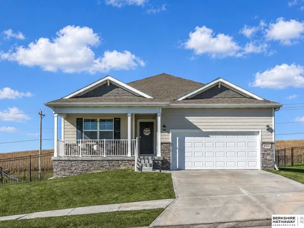 11622 S 191st Ave, Gretna, NE 68028