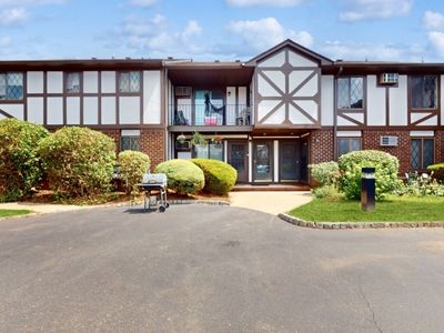 76 Farm Rd #D, Hillsborough, NJ, 08844