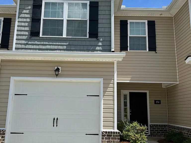 194 Ainsdale Dr — Photo 9