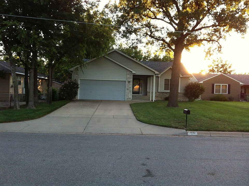 Front of House with Two Car Garage