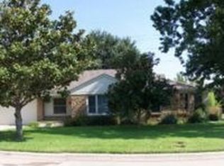 7013 Briley Dr, North Richland Hills, TX 76180