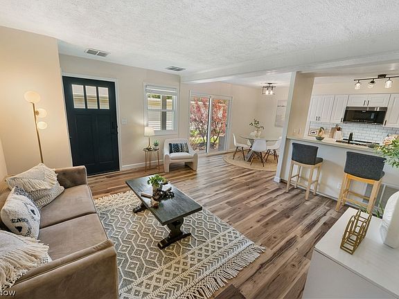 5th image of 3970 Royal Liverpool Dr #A