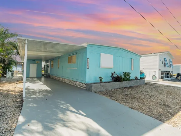 2970 Bounty Ln, Saint James City, FL 33956